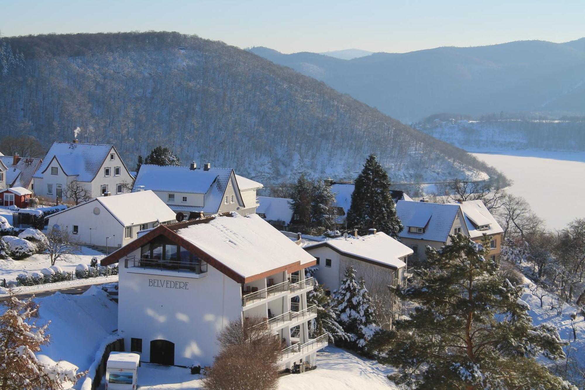 Belvedere Appart & Chalet - Ihr Zuhause Auf Zeit Am Edersee - Ihr Geschenk Die Gaestecard Grimmheimat Waldeck  Exterior foto